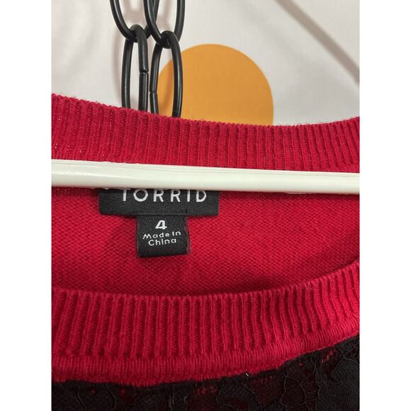Torrid Size 4 Sweater Cutout Sleeves Red Blk - Picture 3 of 11